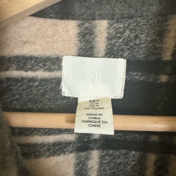 H&M Flannel Shacket - Picture 2 of 7